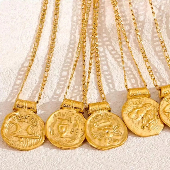 Zodiac Scorpio 18K Gold Stainless Steel Waterproof Chain Medallion  Necklace - Picture 1 of 7